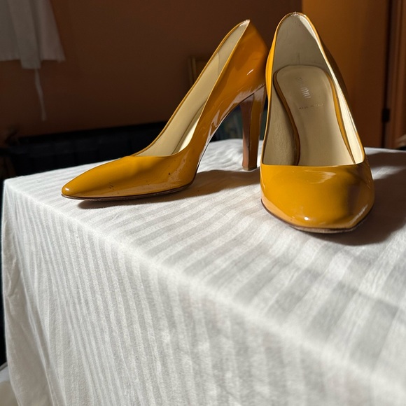 AUTHENTIC MIU MIU 🥰 YELLOW PATENT LEATHER HEEL PUMPS SIZE 39 🥳 8.5 y2k Barbie - Picture 6 of 11